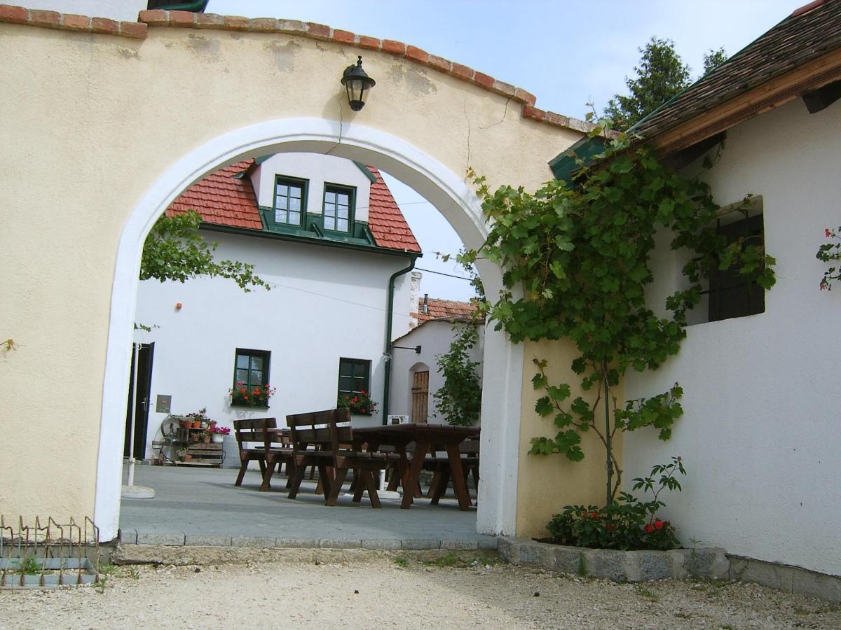 Hanfthal-Hof Laa an der Thaya Εξωτερικό φωτογραφία